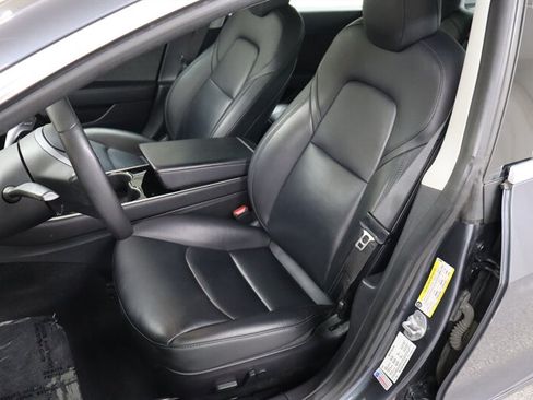 Used 2020 Tesla Model 3 Standard Range RWD image 15