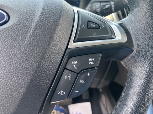 Certified 2024 Ford Edge Titanium AWD/4WD image 25