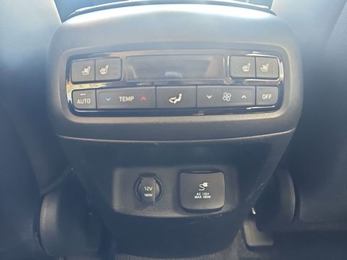Used 2022 Hyundai Palisade Limited AWD/4WD image 33