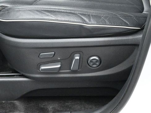Used 2023 Hyundai Palisade Limited AWD/4WD image 16
