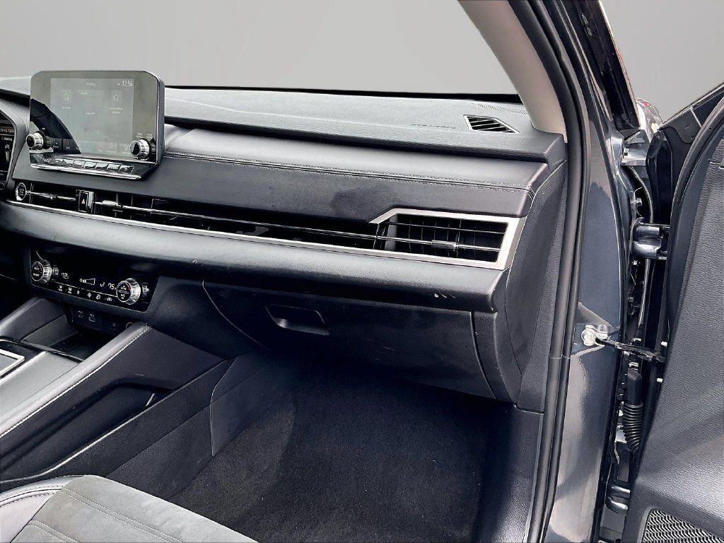 Used 2024 Mitsubishi Outlander SE FWD image 17