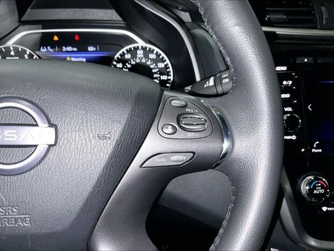 Used 2023 Nissan Murano SV image 19