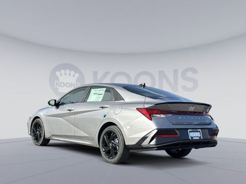 New 2026 Hyundai Elantra SEL Sport image 4