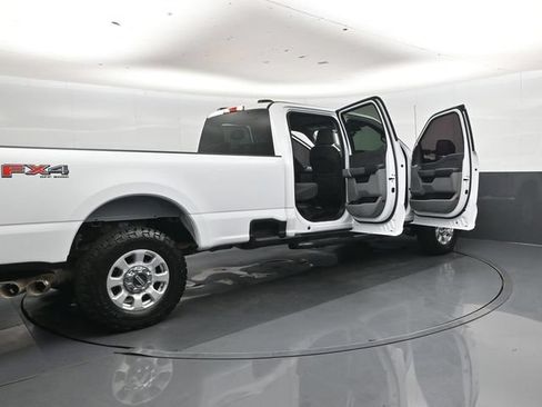 Used 2024 Ford F250 XLT w/ FX4 Off-Road Package AWD/4WD image 46