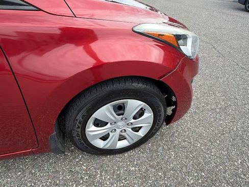Used 2016 Hyundai Elantra SE FWD image 10