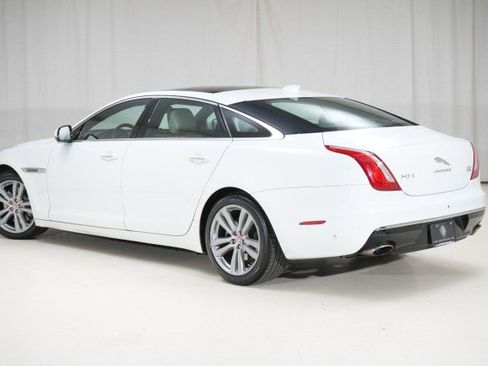 Used 2016 Jaguar XJ L Portfolio image 16