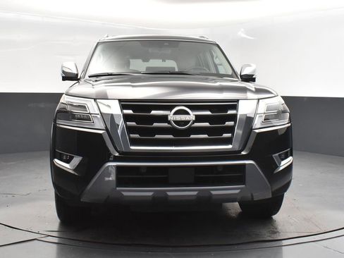 Used 2024 Nissan Armada Platinum w/ Captain's Chairs Package image 10