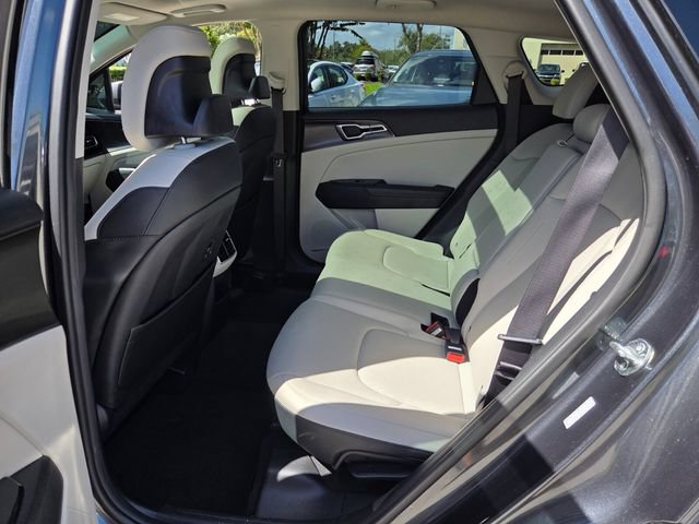Used 2025 Kia Sportage EX w/ Premium Package FWD image 13
