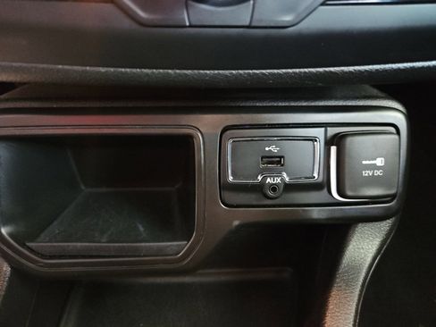 Used 2019 Jeep Renegade Altitude w/ Quick Order Package 2XM image 31