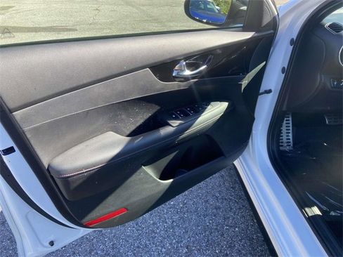 Used 2023 Kia Forte GT w/ GT2 Package image 14