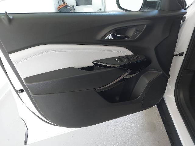 New 2026 Chevrolet Trax LT w/ Driver Confidence Package FWD image 24
