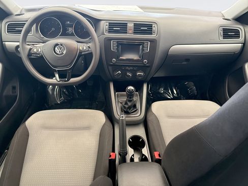 Used 2017 Volkswagen Jetta S image 14