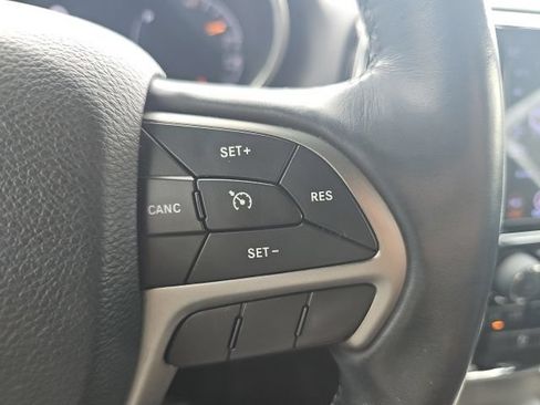 Used 2020 Jeep Grand Cherokee Limited w/ Luxury Group II RWD image 35