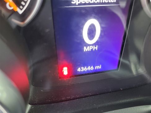 Used 2023 Jeep Wrangler Sport image 29