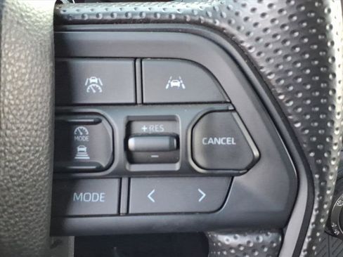 Used 2024 Toyota Tacoma SR image 31