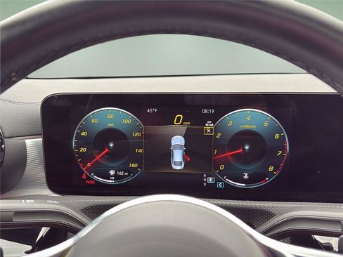 Used 2023 Mercedes-Benz CLA 250 4MATIC image 19