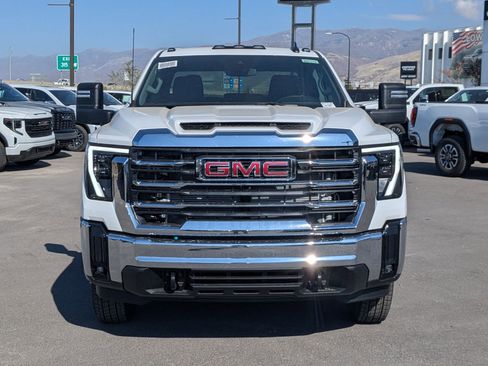 New 2026 GMC Sierra 3500 SLE w/ SLE Convenience Package image 9