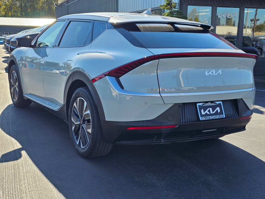 Used 2024 Kia EV6 Light RWD image 3