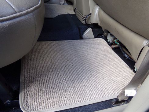 Used 2004 Ford Explorer Sport Trac XLT image 47