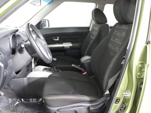Used 2012 Kia Soul + image 8