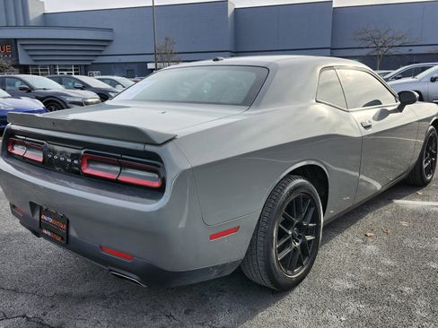 Used 2018 Dodge Challenger SXT image 16