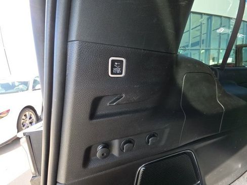 Used 2024 Jeep Wagoneer L Series II w/ Flexible Seating Group image 30