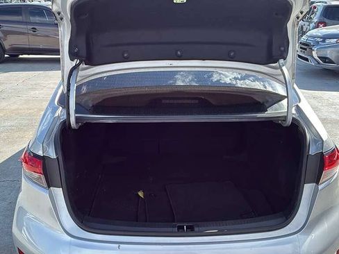 Used 2021 Toyota Corolla LE FWD image 10