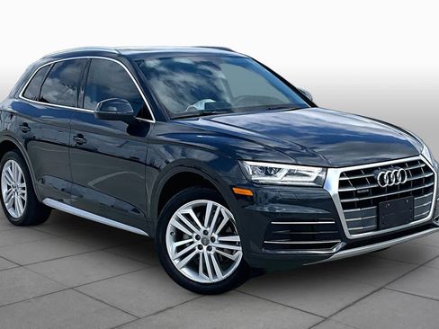 Used 2018 Audi Q5 2.0T Premium Plus w/ Premium Plus Package AWD/4WD image 2