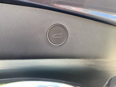 Used 2023 Tesla Model 3 Standard Range RWD image 6