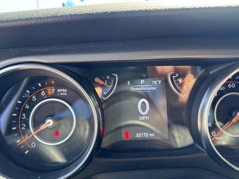 Used 2022 Jeep Wrangler Unlimited Sport image 9