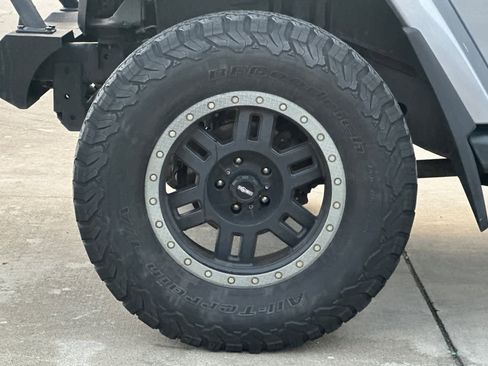 Used 2016 Jeep Wrangler Unlimited Sport image 24