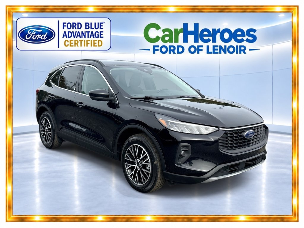 Used 2025 Ford Escape SE FWD image 1
