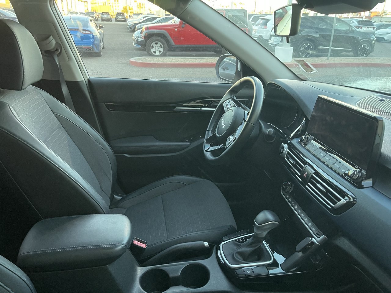 Certified 2022 Kia Seltos S FWD image 7