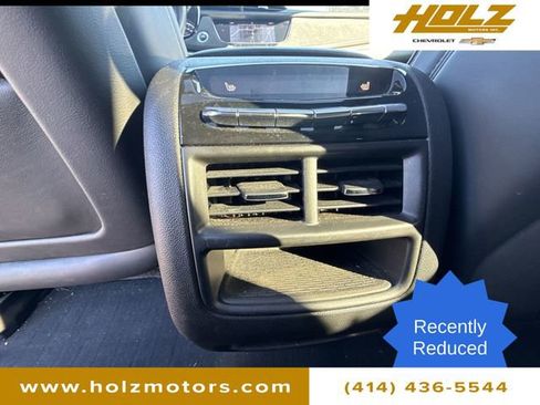 Used 2017 Cadillac XT5 Platinum w/ Driver Assist Package image 23