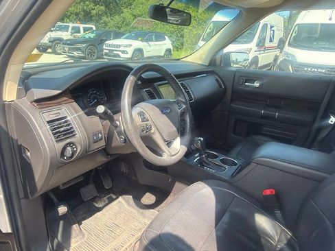Used 2019 Ford Flex SEL w/ Equipment Group 202A AWD/4WD image 3