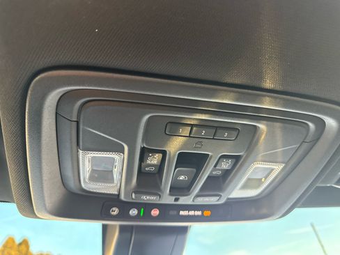 Used 2022 GMC Sierra 2500 AT4 w/ AT4 Premium Plus Package image 24