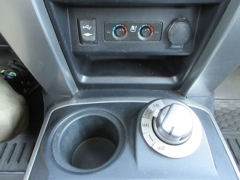 Used 2014 Toyota 4Runner Limited AWD/4WD image 30