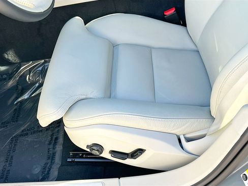 Used 2022 Volvo S60 B5 Inscription image 18