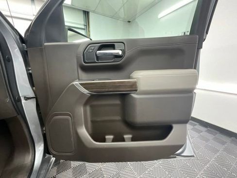 Used 2020 Chevrolet Silverado 1500 LT w/ Convenience Package AWD/4WD image 15