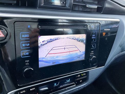 Used 2017 Toyota Corolla LE w/ Carpet Mat Package (TMS) image 26