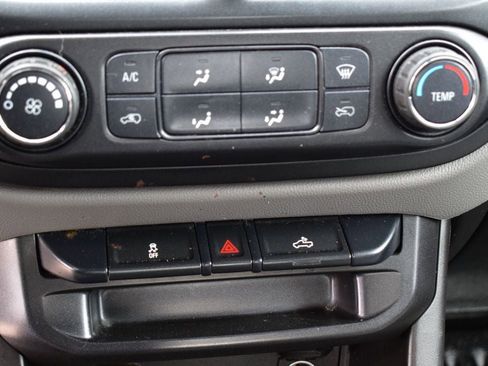 Used 2020 Chevrolet Colorado W/T RWD image 27