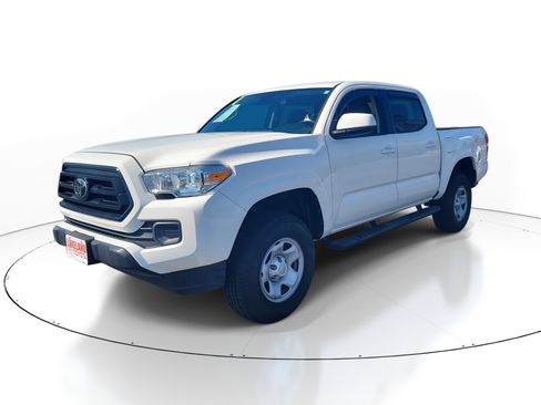 Used 2021 Toyota Tacoma SR w/ SR Convenience Package image 3