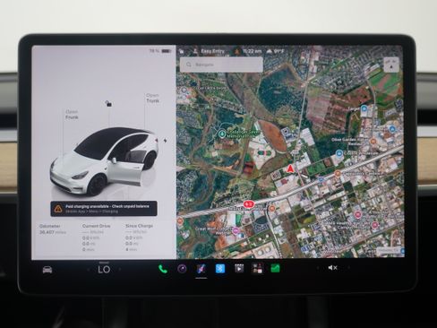 Used 2022 Tesla Model Y Performance AWD/4WD image 18