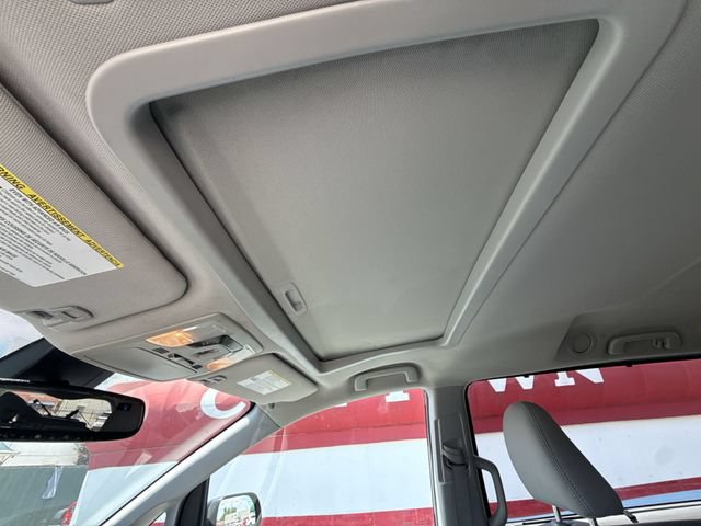 Used 2019 Toyota Sienna XLE FWD image 21