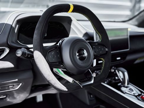 Used 2026 Lotus Emira SE RWD image 35