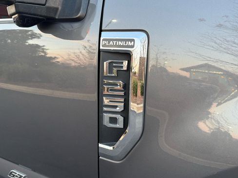 Used 2021 Ford F250 Platinum w/ FX4 Off-Road Package image 48