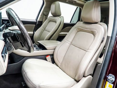 Used 2022 Lincoln Aviator Reserve w/ Elements Package Plus image 36