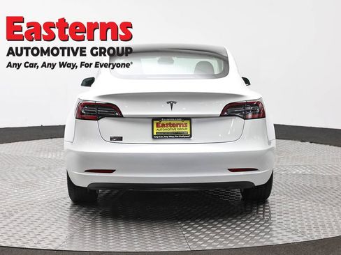 Used 2020 Tesla Model 3 Standard Range Plus RWD image 6