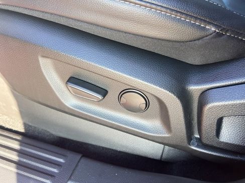 Certified 2023 Ford Ranger Lariat w/ Tremor Off-Road Package image 19