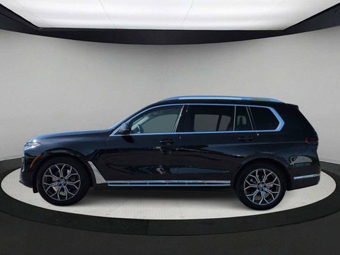 Used 2023 BMW X7 xDrive40i AWD/4WD image 5